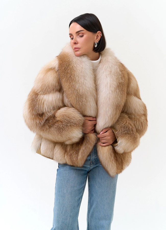 Шуба из меха лисы модель № 34154 универмаг малина