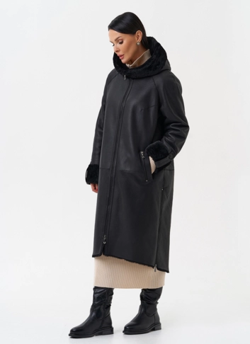 Натуральная дубленка с капюшоном фото