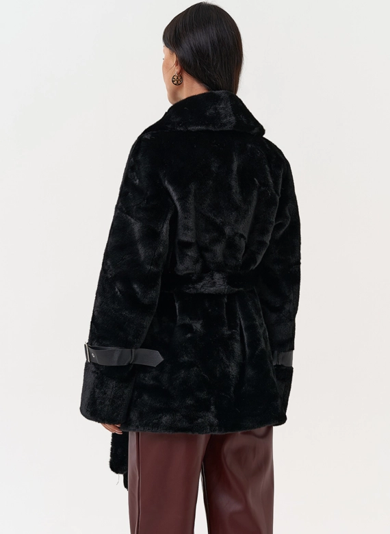 Классическая женская шуба из эко меха