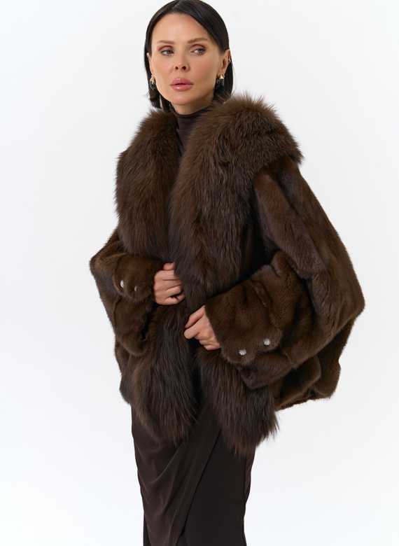 Шуба из норки с отделкой из меха чернобурки