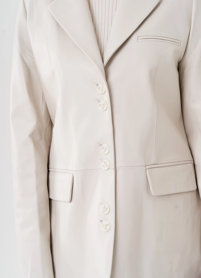 Женский пиджак из натуральной кожи  модель № 24482 в кредит