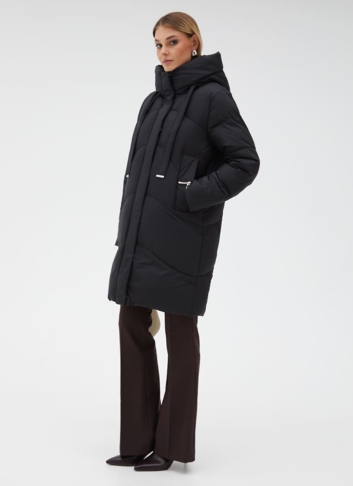 Женский пуховик с капюшоном