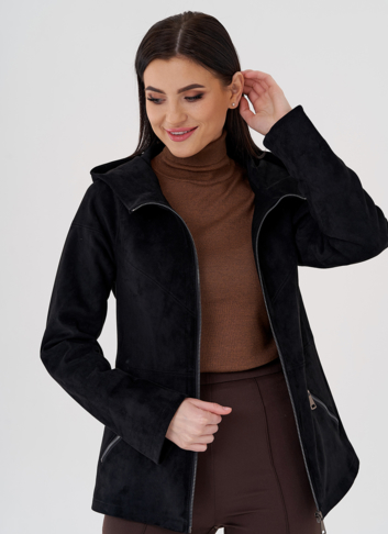 Куртка из эко замши с капюшоном